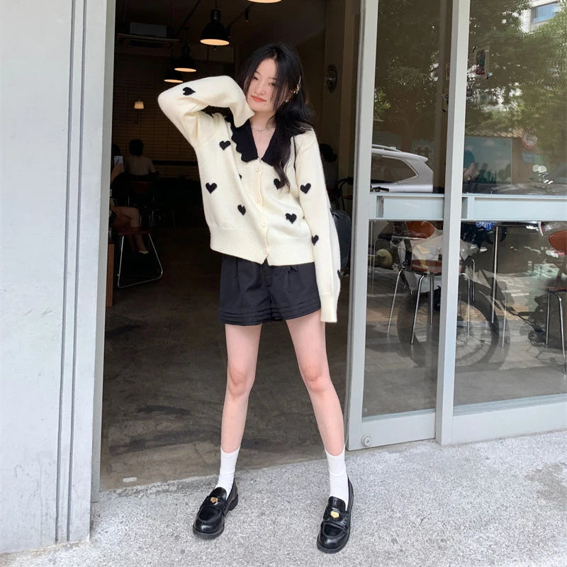 Spring Lady New Arrival Free Size Loose Fitting V-neck Long Sleeves love Heart Sweater Cardigan