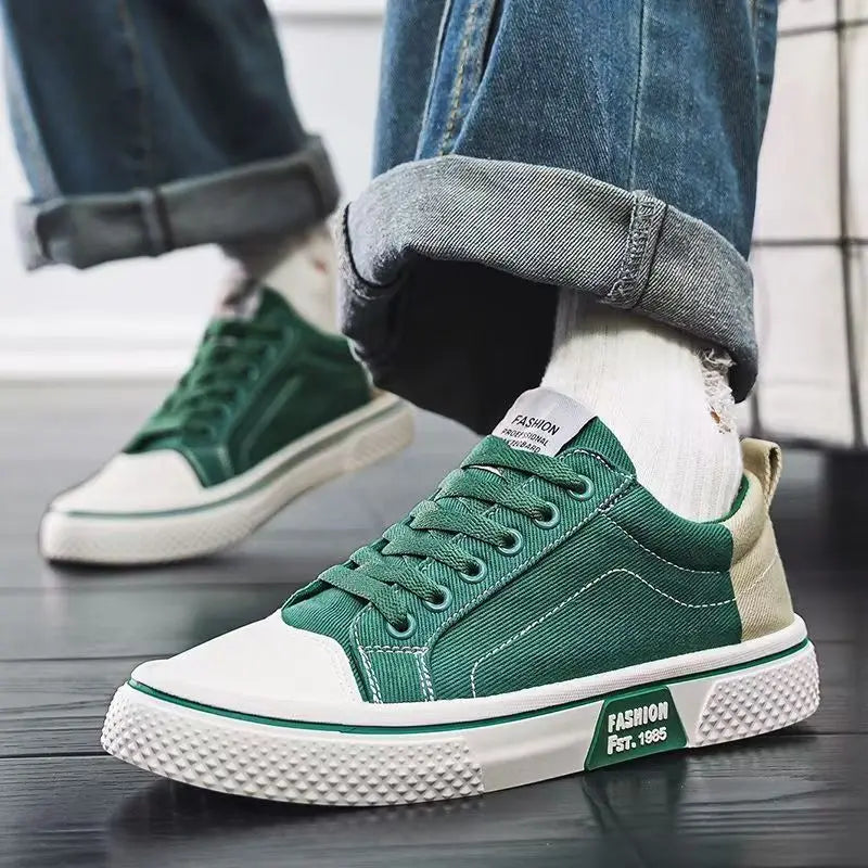 Hot Sale Breathable Sneaker for Men Casual Shoes Flat Canvas Shoes
