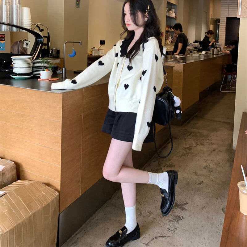 Spring Lady New Arrival Free Size Loose Fitting V-neck Long Sleeves love Heart Sweater Cardigan