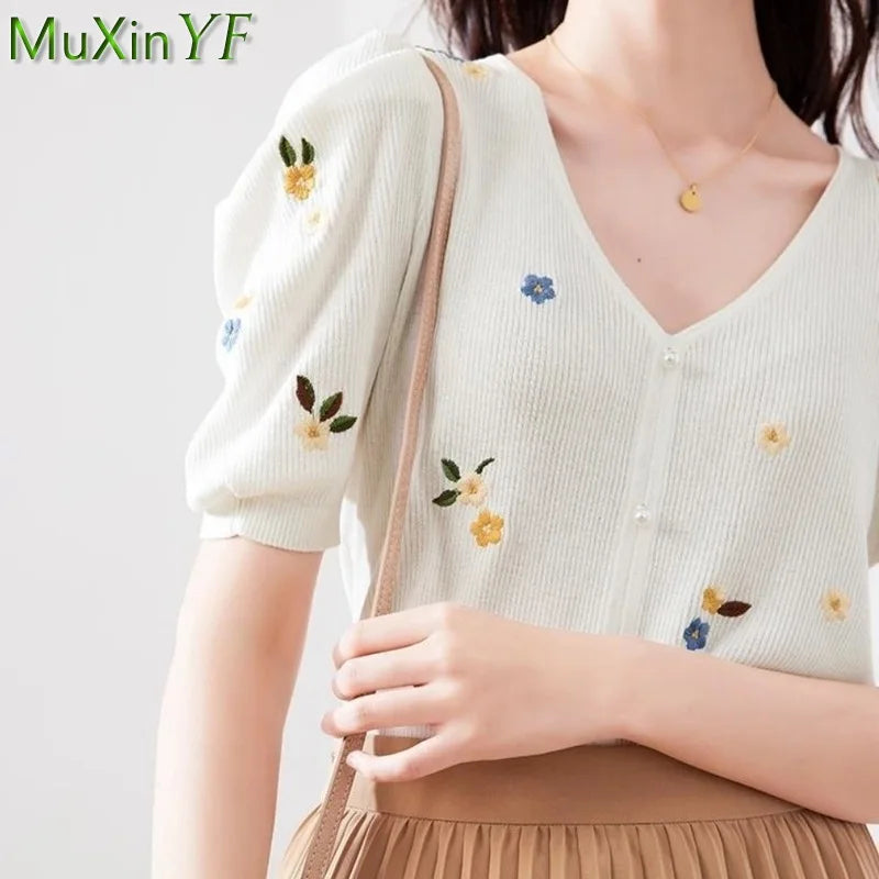 French Graceful Embroidery Flower Knit T Shirt Women Summer 2023 New Sweet V-Neck Short Sleeve Tops Lady Green Fashion Clothing