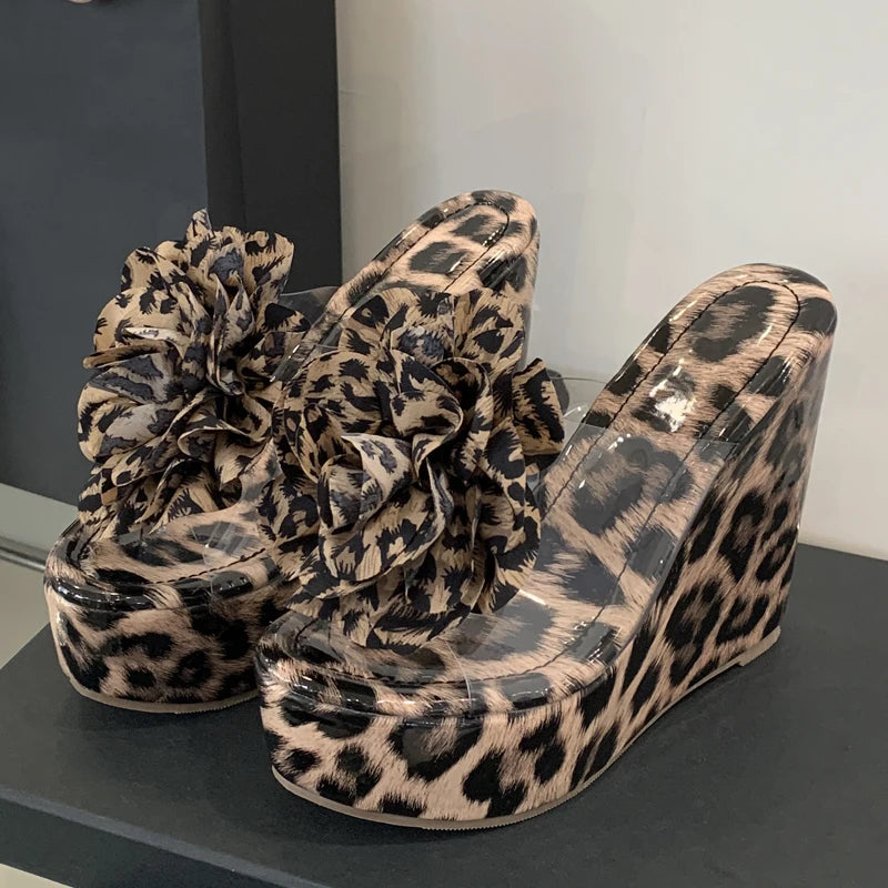 2025 High-quality Summer New Sexy Leopard Print Wedge Heel Women's Shoes Party Niche High-heeled Sandals