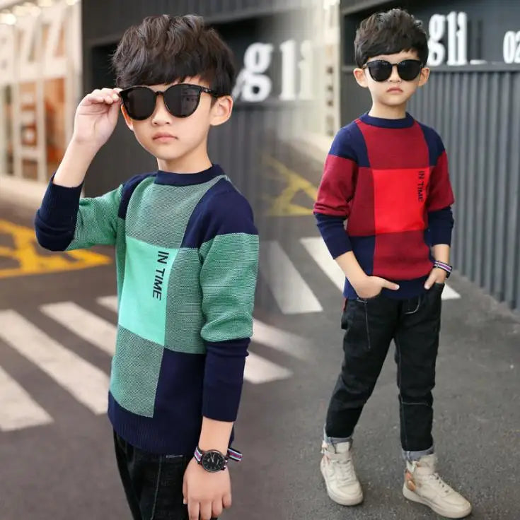 Boy's boy's round collar sweater, children's knitwear.