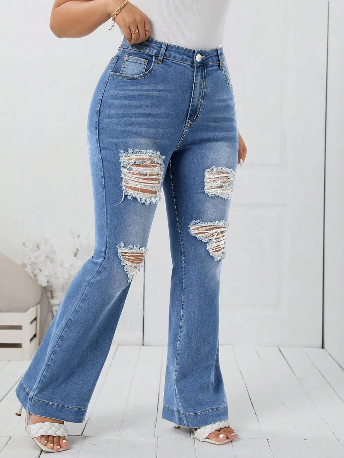 Wholesale Plus Size High Quality Light Blue Wide Leg Feet Long Flare Denim Jeans Pants Ripped Baggy Loose Leg Women Denim Jean