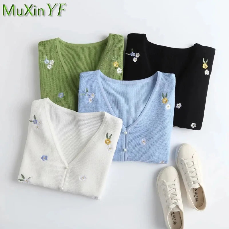 French Graceful Embroidery Flower Knit T Shirt Women Summer 2023 New Sweet V-Neck Short Sleeve Tops Lady Green Fashion Clothing