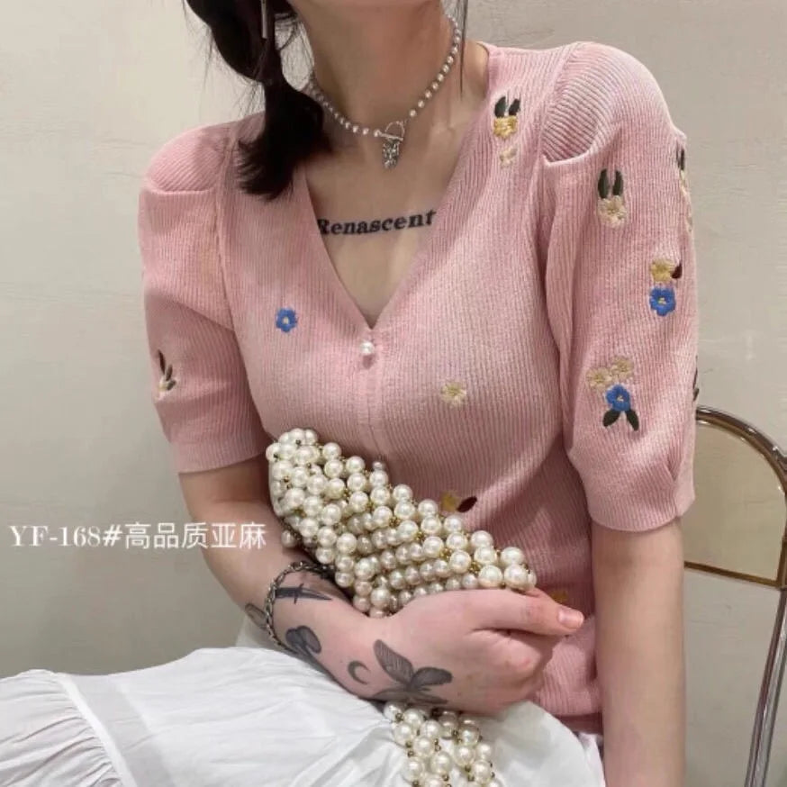 French Graceful Embroidery Flower Knit T Shirt Women Summer 2023 New Sweet V-Neck Short Sleeve Tops Lady Green Fashion Clothing