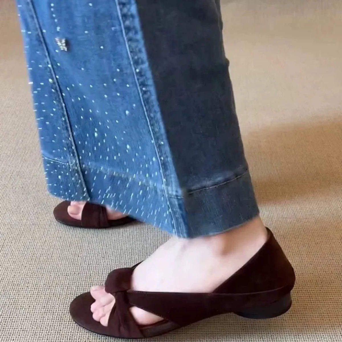 Fashion New Cross Strap Open Toe Block Heel Sandals Women Casual Retro Minimalist All Match Shallow Mouth Back Cover Shoes