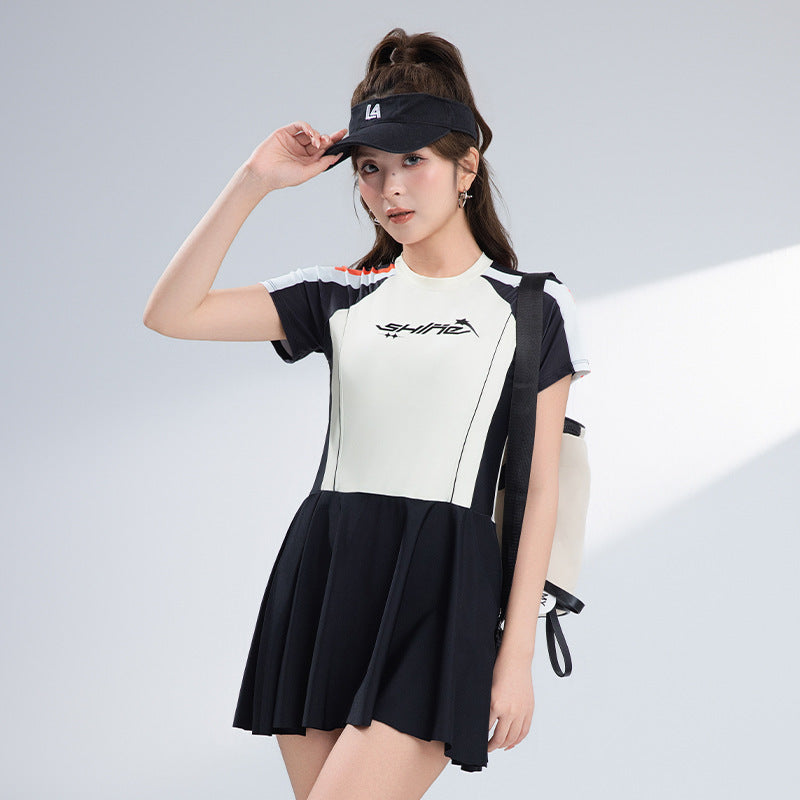 Swimwear women's 2025 new one-piece high-end girl meat-covered conservative swimming pool special hot spring swimwear wholesale
