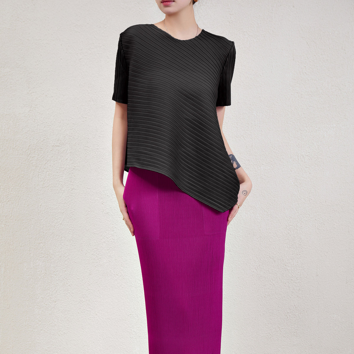 Miyake Thin Pure Color Women's T-Shirt Summer New Versatile Casual Slightly See-Through Asymmetrical Pullover Short-Sleeved Top for Women