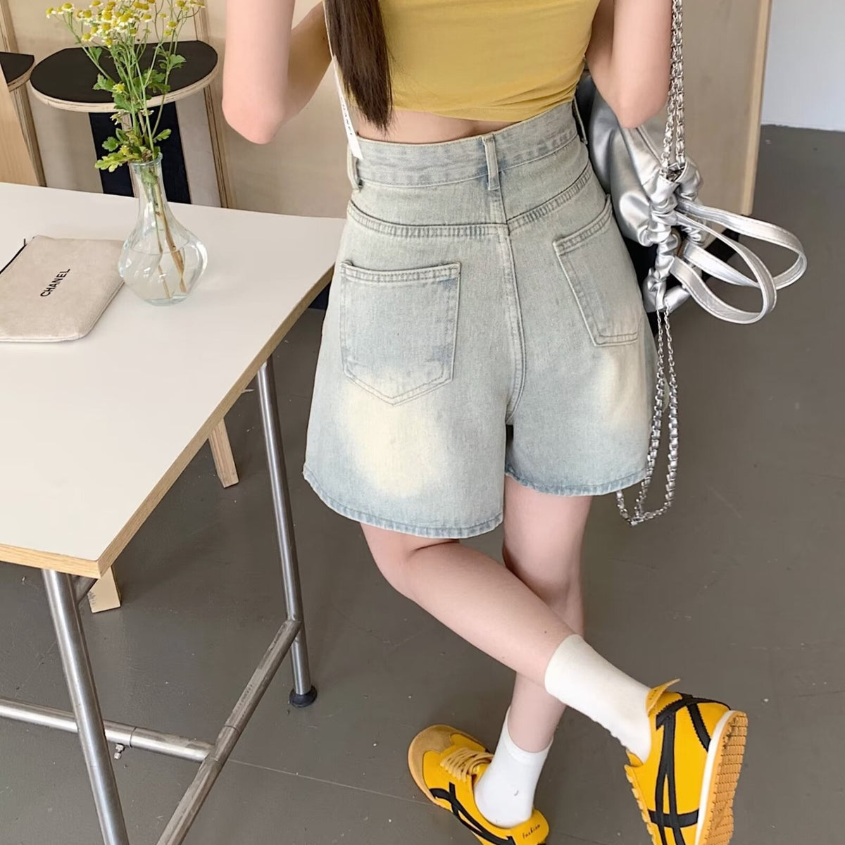 Design Sense Pleated High Waist Jeans Women's Summer American Style New Slim A- Word Retro Loose Wide-Leg Shorts for Women