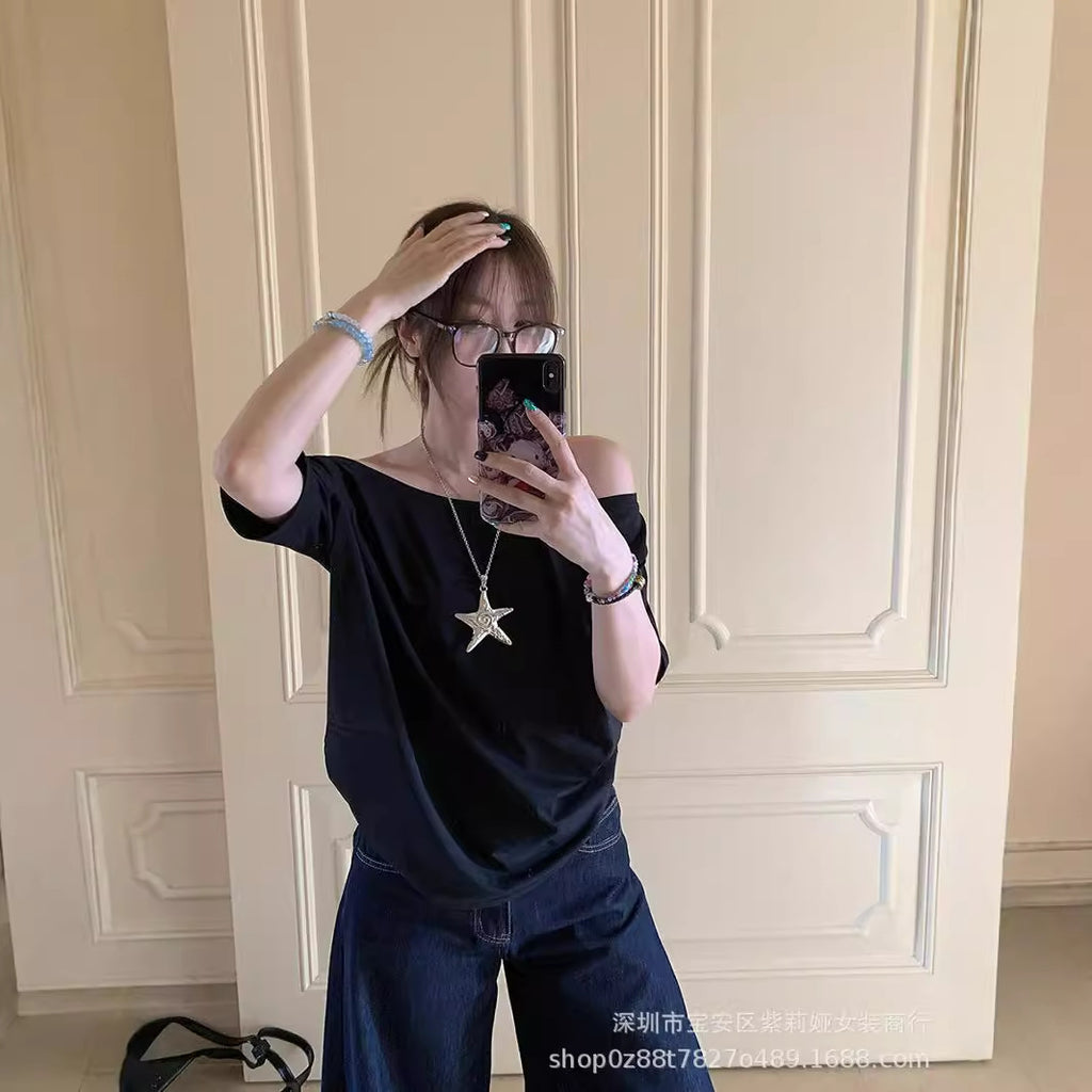 Designed Off-Shoulder Gray Short-Sleeved T-Shirt for Women, Loose Casual Simple Sloping Shoulder Black Top
