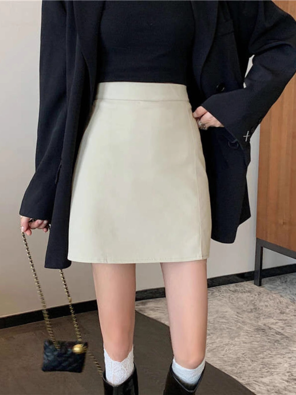 New Autumn and Winter Skirts for Women, Corduroy Skirts, Small High-Waist Slimming Look Korean Style A-Line Hip Skirts