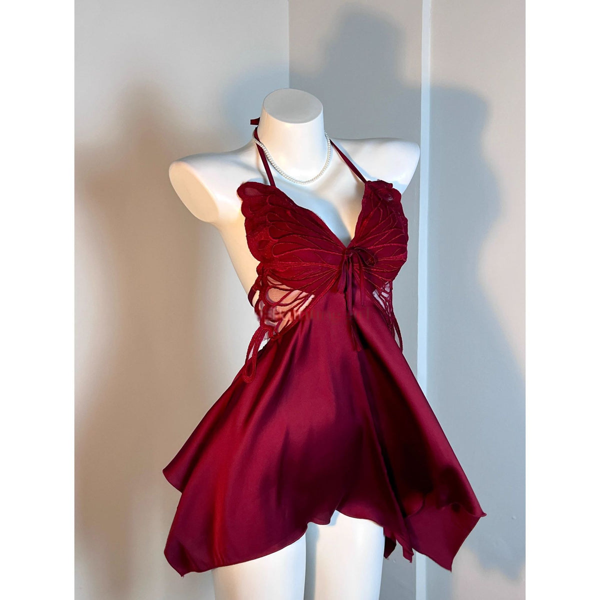 Sexy Pajamas Women's Ice Silk Sling Butterfly Lace Belt Chest Pad Pure Desire High-end Style Dating Battle Gown Nightgown Women's Summer