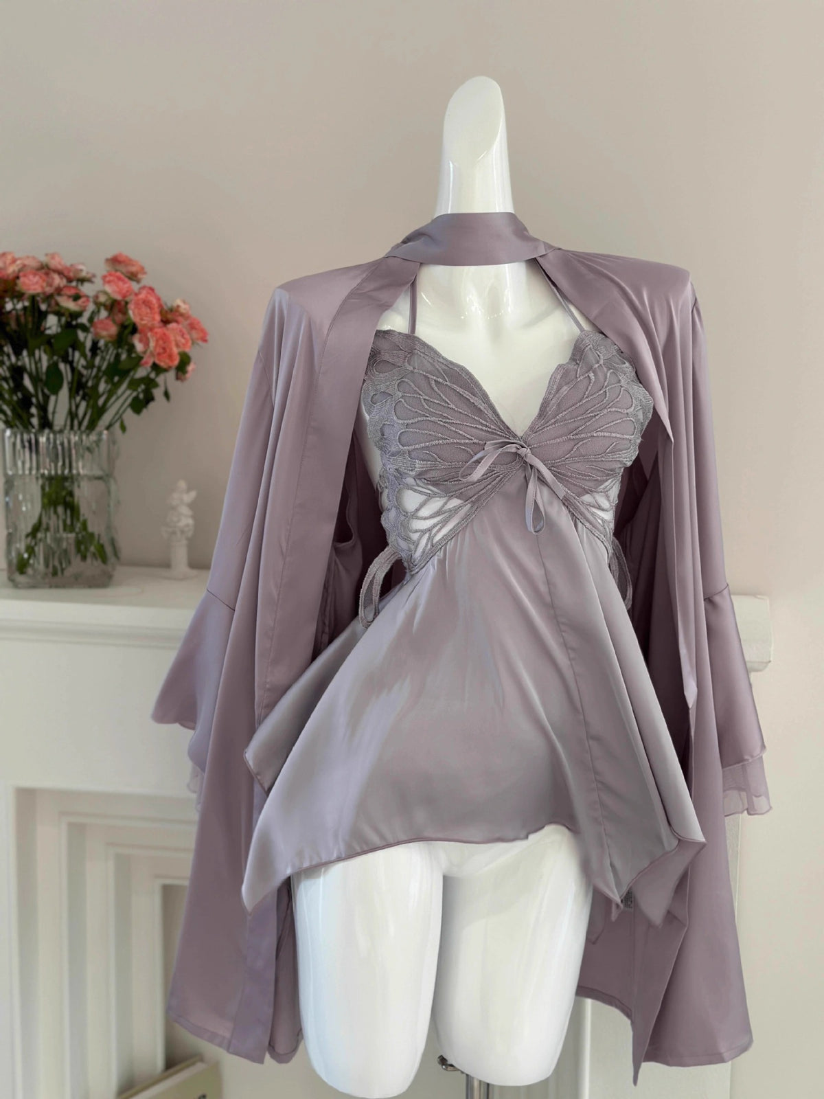 Sexy Women's Summer Camisole Sleepwear, New Ice Silk Two-Piece Set with Chest Pads, Backless, High-End Nightgown