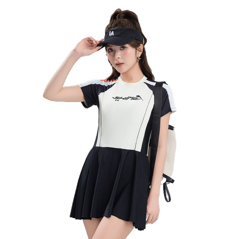 Swimwear women's 2025 new one-piece high-end girl meat-covered conservative swimming pool special hot spring swimwear wholesale