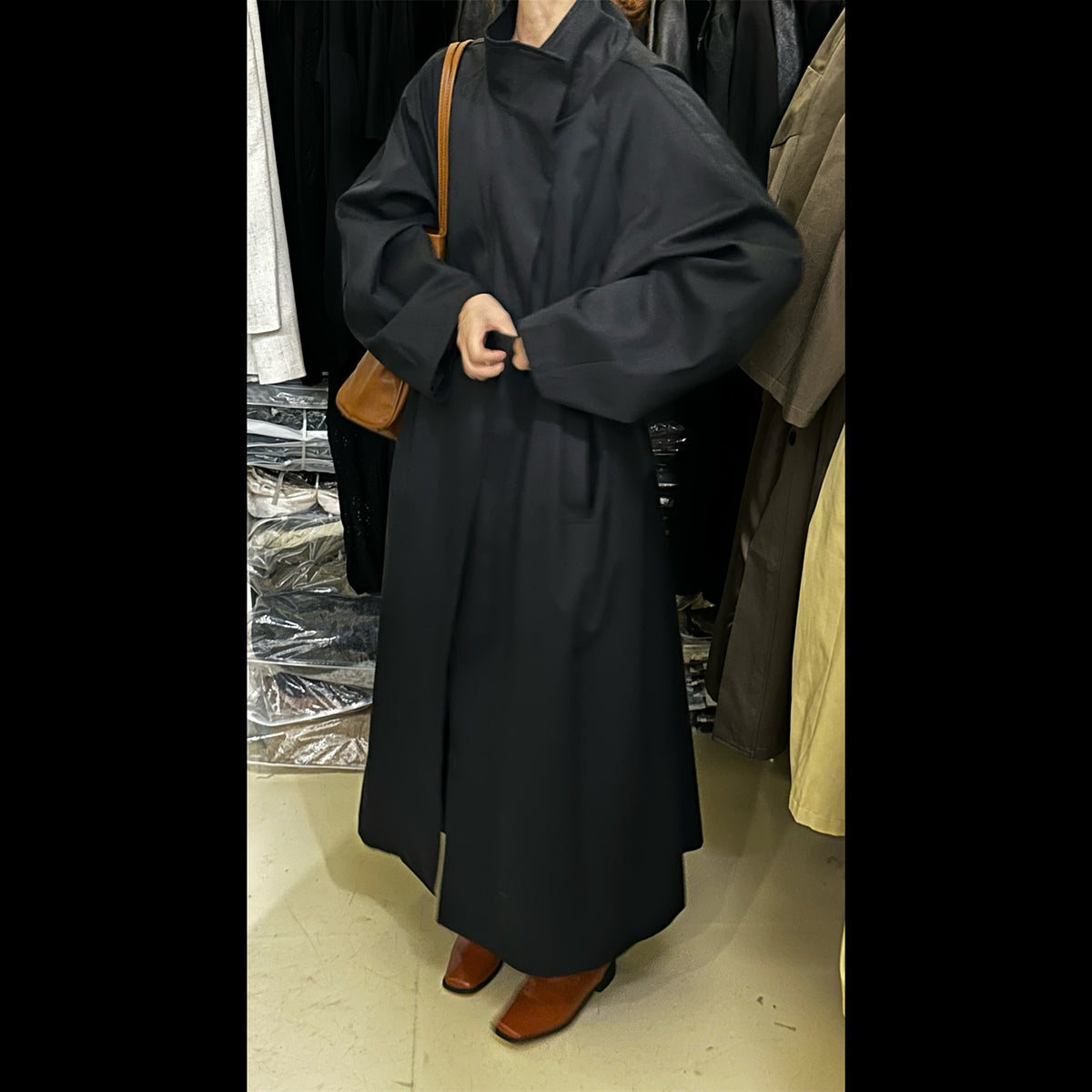 2026 Autumn High-End Stylish Minimalist Chic Lazy Style Solid Color Long Stand Collar Trench Coat for Women
