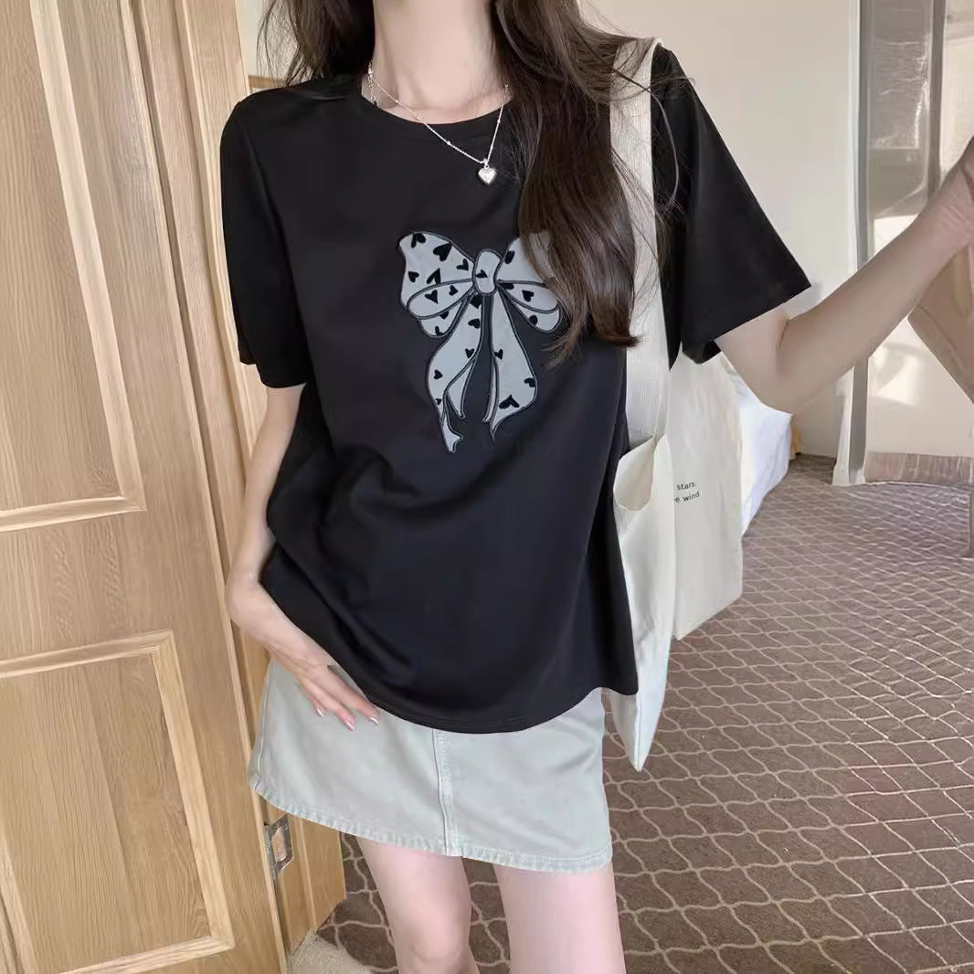 Age-Reducing Sweet Bow Patch Short-Sleeve T-Shirt for Women 2026 New Popular Style Loose Slimming Base Top Ins Trend