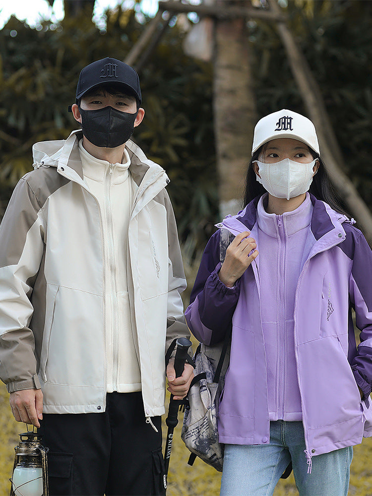 New Outdoor Couple Jacket Three-In-One Windproof and Waterproof Jacket with Removable Liner and Customizable Jacket