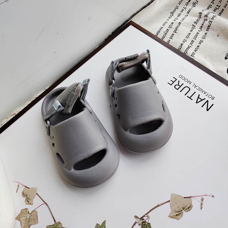 Children's Sandals Men and Women's Children Wading Baotou Waterproof Hole Beach Shoes Sports Outdoor Slippers