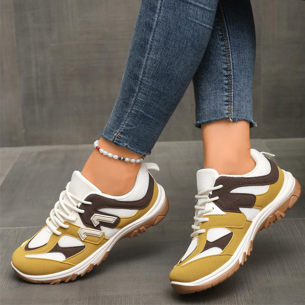 2025 Autumn New Sports Casual Shoes 42 Large Size Women's Shoes Thick Sole Anti-Slip Lace-Up Student Running Shoes Single Shoes