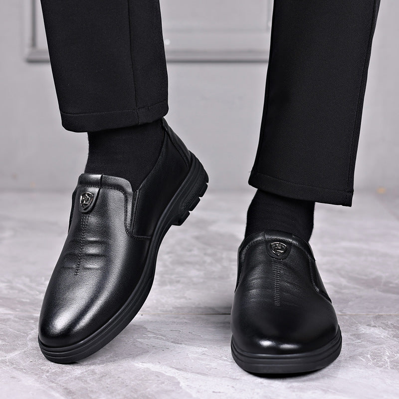 First-Layer Cowhide Loafers for Middle-Aged Men, Slip-On Soft-Soled Leather Shoes, Breathable Business Casual Men's Shoes, Source Factory