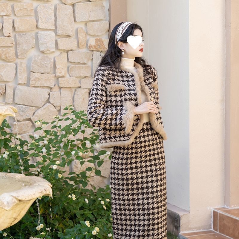Plus-Size French-Style Houndstooth Fleece-Lined Thickened Coat for Women, 2025 Winter Warm Suspender Dress Set