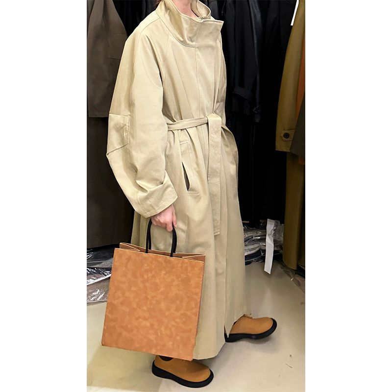 2026 Autumn High-End Stylish Minimalist Chic Lazy Style Solid Color Long Stand Collar Trench Coat for Women