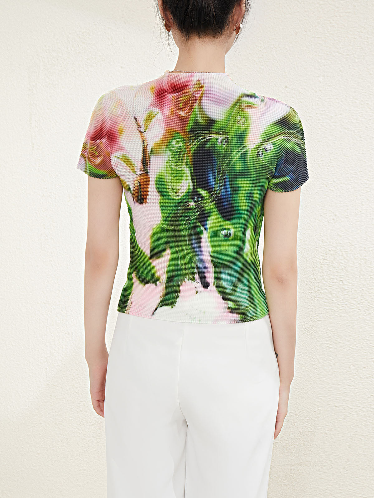 Miyake Design-Inspired Printed T-Shirt, New Fashion Print, Elegant and Slimming, Versatile, High-End Thin Pleated Top for Women