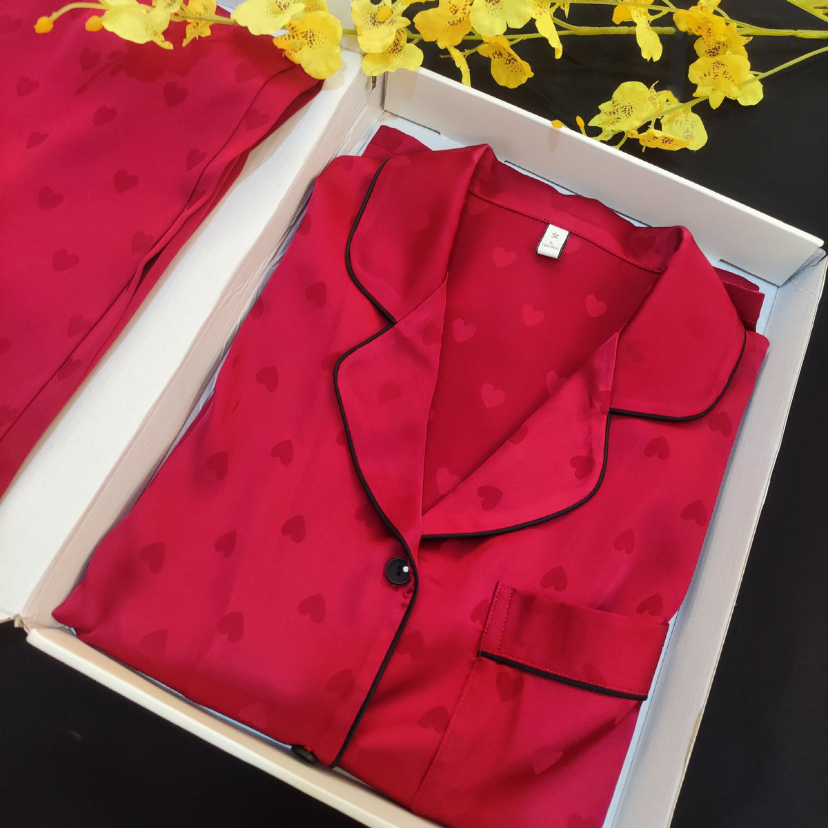 2024 New Wedding New Year Couple Red Pajamas Women's Spring and Autumn Ice Silk Long-Sleeved Pants Men's Aunt Home Clothing Set