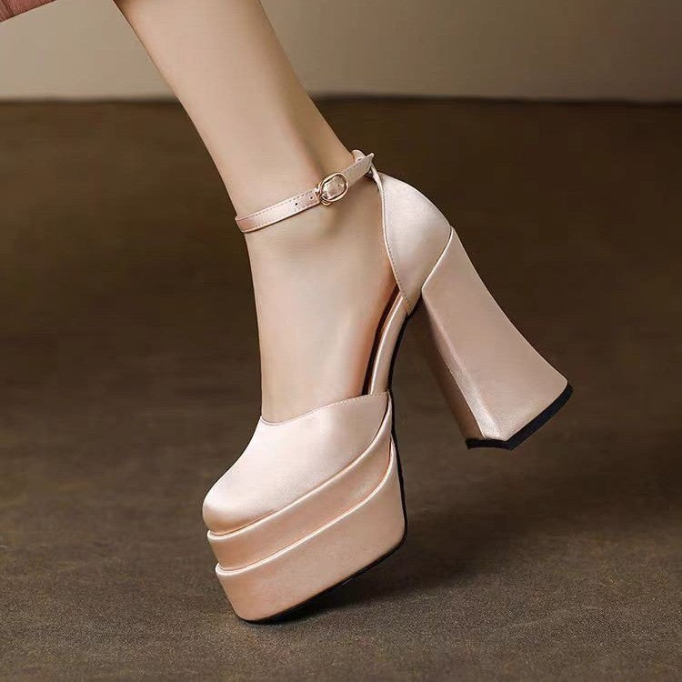 Not Tiring Feet Main Wedding Dress Wedding Shoes Artifact 2025 New Small Thick Heel Waterproof Platform High Heels Engagement Banquet Shoes
