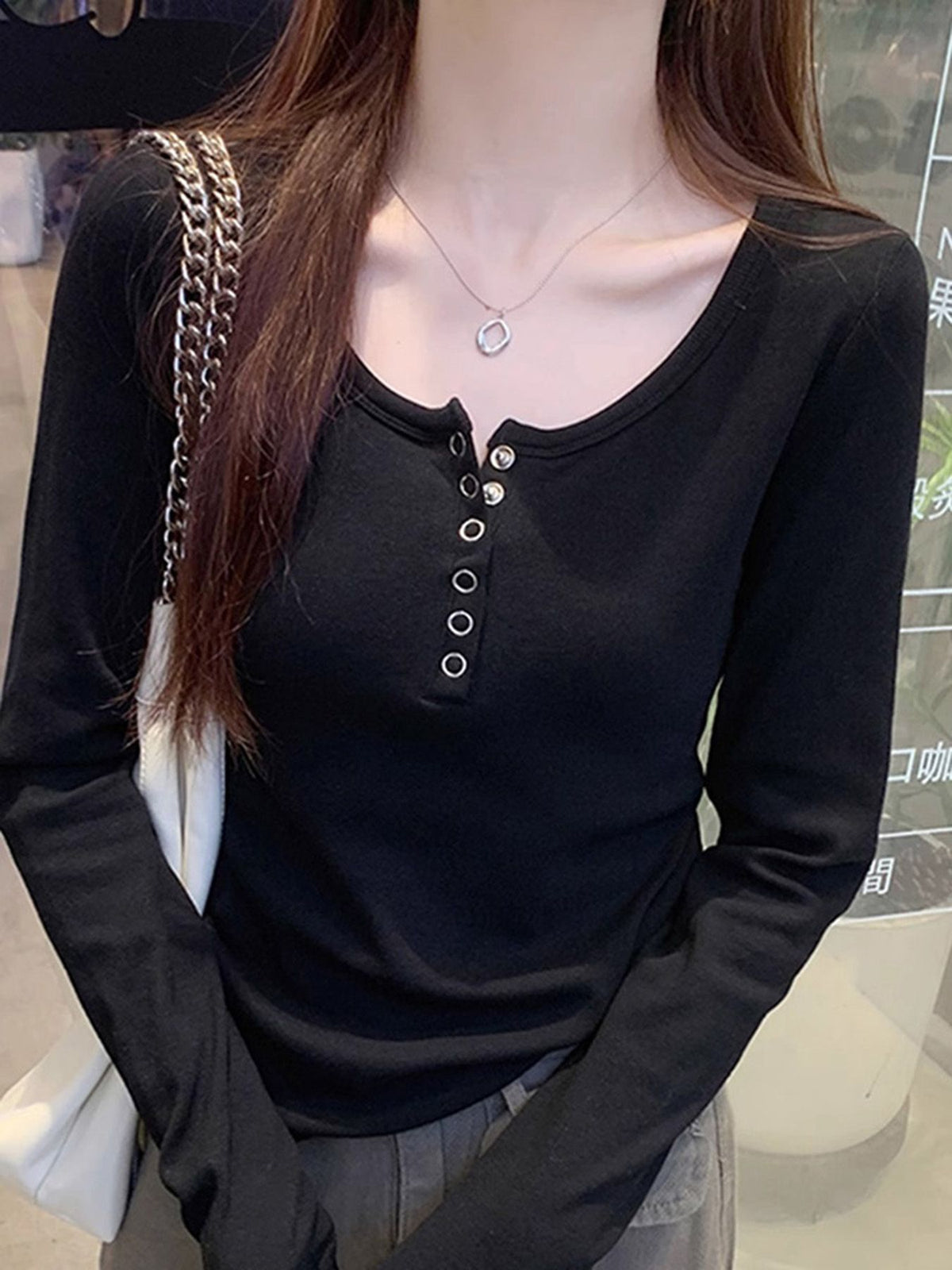 Early Autumn Slim-Fit Button Design Long-Sleeve T-Shirt for Women, New Casual Slimming Regular Shoulder Top Base Shirt