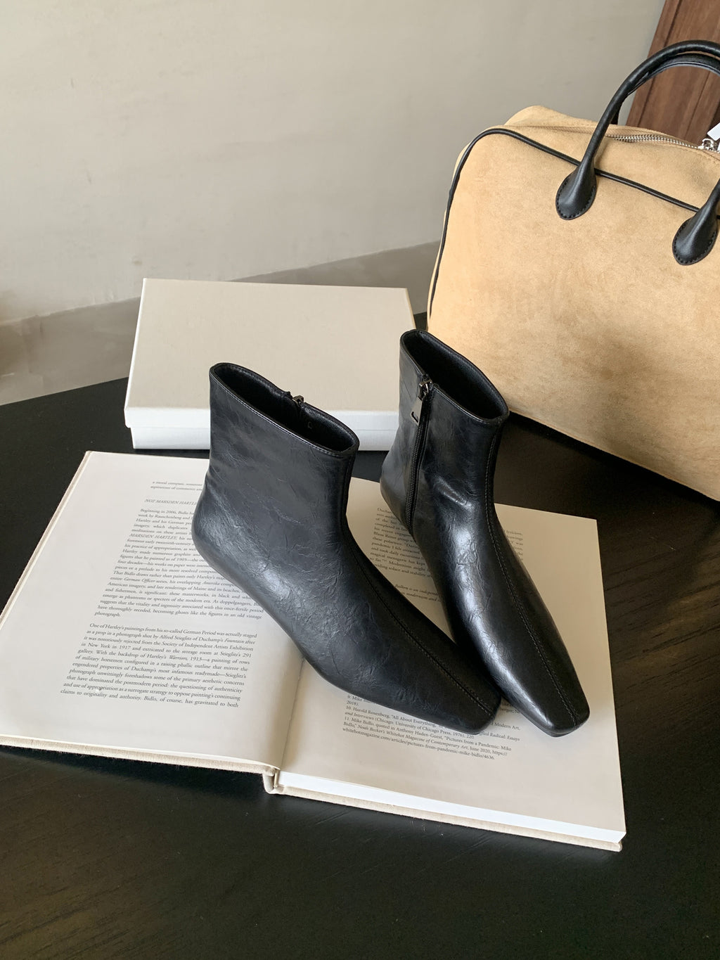 Soft-Soled Elegant Low-Heeled Slim Boots for Women 2025 Autumn and Winter New Fashion Versatile Side Zipper Short Boots for Women Fashion Trend