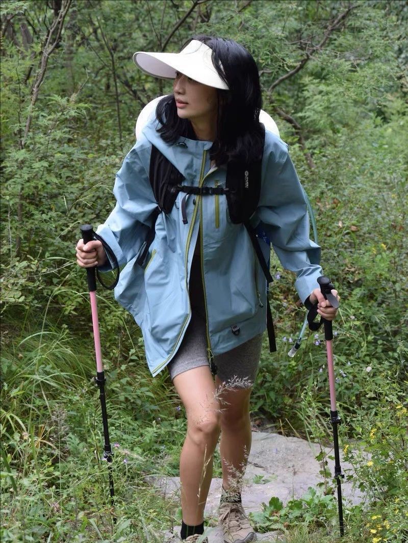 ✅ Lightweight Single-Layer Jacket for Women 25 Spring & Fall Outdoor Windproof and Waterproof Men's Travel Mountaineering Jacket Jacket