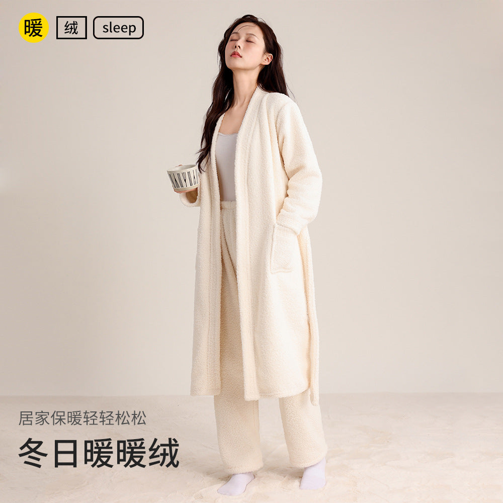 Autumn and Winter New Imitation Half-Velvet Nightgown, Warm and Thickened Bathrobe, Couple Pajamas, Long Loose Style, Can Be Worn Outside as Home Clothes