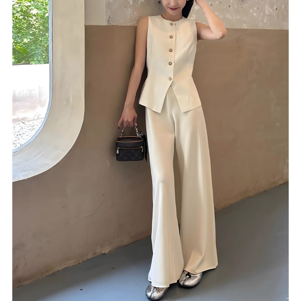 A Complete Set of Summer Outfits That Are Unique, Beautiful and Super Popular, Age-Reducing, Small-Scented Sleeveless Vest Suits and Pants for Women