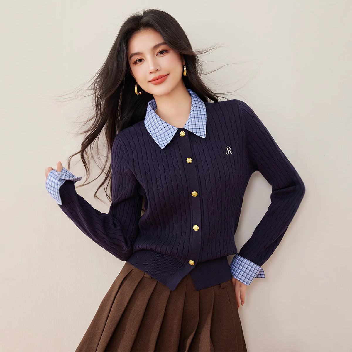 2024 Winter New Fake Two-piece Sweater Plaid Stitching Twisted Knit Sweater Fashionable Design Sense Top for Women