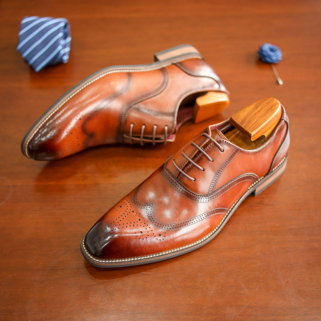 Men's Business Leather Shoes Men's Wholesale Genuine Leather Formal Casual Men's Shoes Brogue Cowhide Shoes Carved Wedding Groom