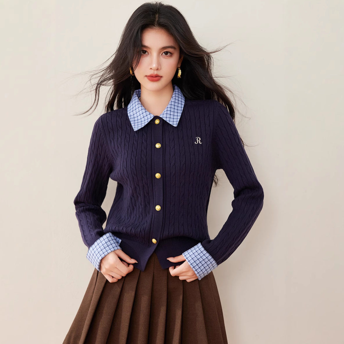 2024 Winter New Fake Two-piece Sweater Plaid Stitching Twisted Knit Sweater Fashionable Design Sense Top for Women