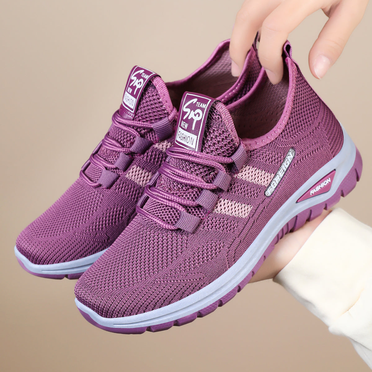 Women's Shoes 2026 Spring New Outdoor Breathable Mesh Shoes Fashion Casual Shoes Women's Low-Top Sports Shoes