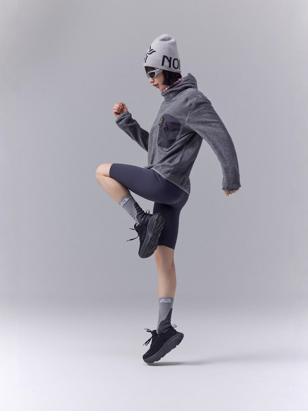 Mr. Song's Original Chinese-Style Outdoor Ultra-Light, Heat-Retaining, Breathable, Loose-Fitting Hooded Base Layer Shirt for Men and Women Ow5213