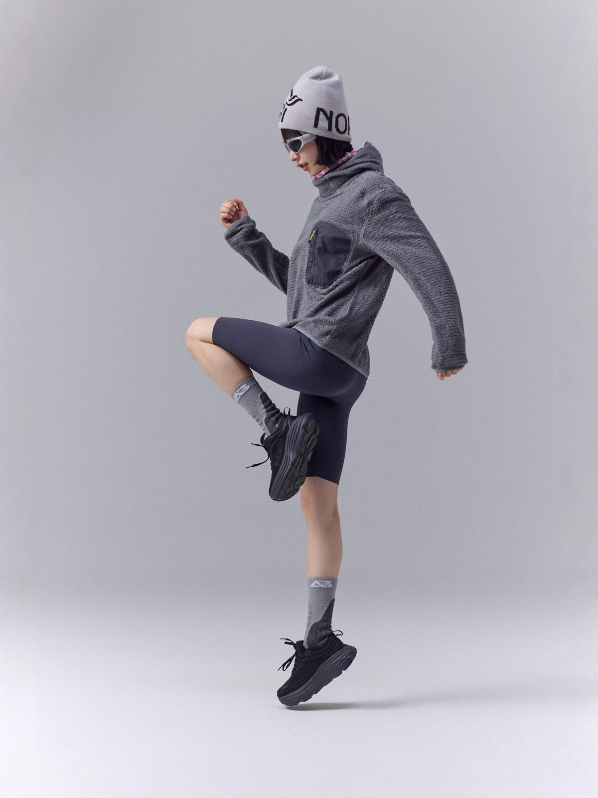 Mr. Song's Original Chinese-Style Outdoor Ultra-Light, Heat-Retaining, Breathable, Loose-Fitting Hooded Base Layer Shirt for Men and Women Ow5213