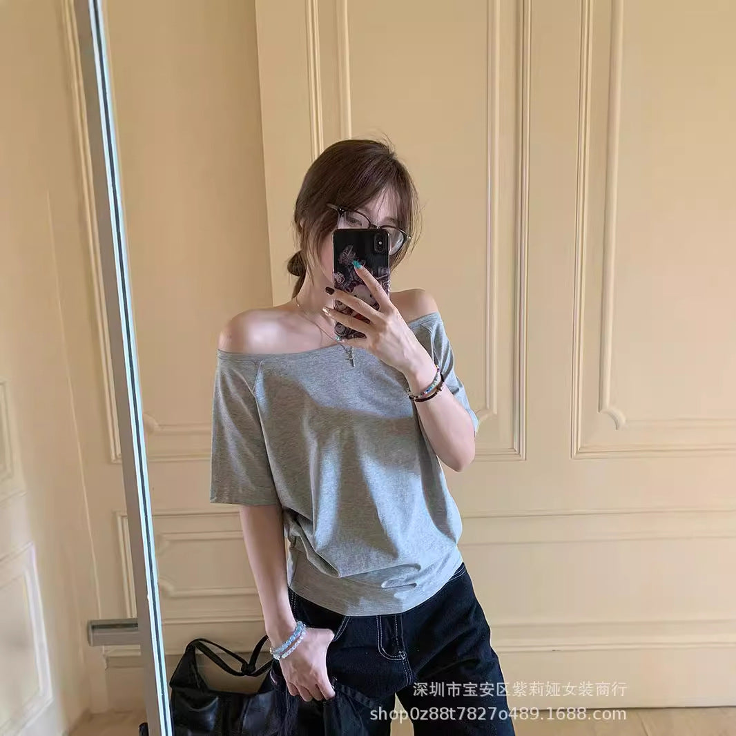 Designed Off-Shoulder Gray Short-Sleeved T-Shirt for Women, Loose Casual Simple Sloping Shoulder Black Top