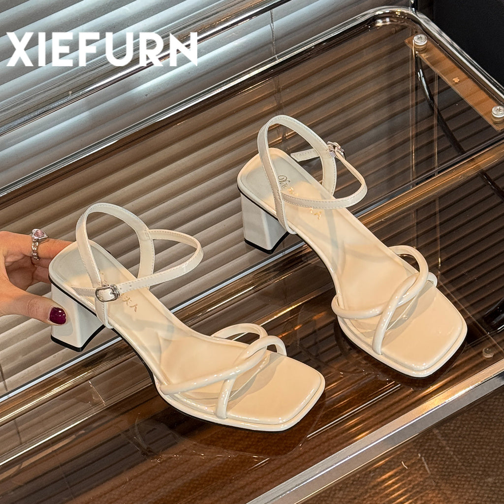 Lady Shoes Silver High Heels 2025 Summer New Style French Style Matching Skirt Not Tiring Feet Super Beautiful Medium Heel Sandals