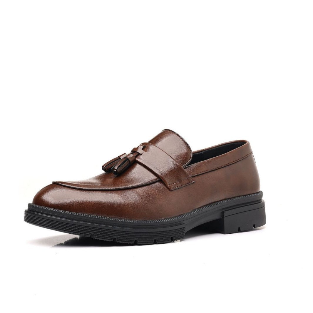 New Brogue Business Casual Leather Shoes Men's Plaid Breathable Tassel Slip-On Loafers Men's Series