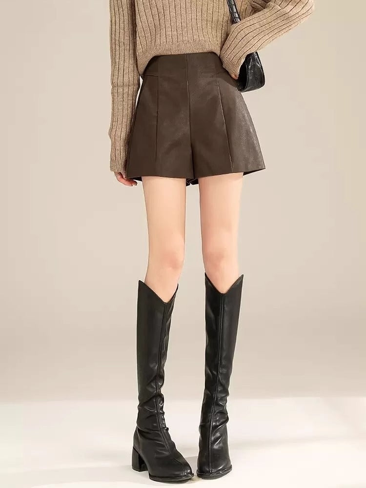 High-Waisted Leather Shorts for Women 2023 New Autumn and Winter A-Line Slimming Look Pu Leather Wide-Leg Pants Black Korean Style Outer Boot Pants