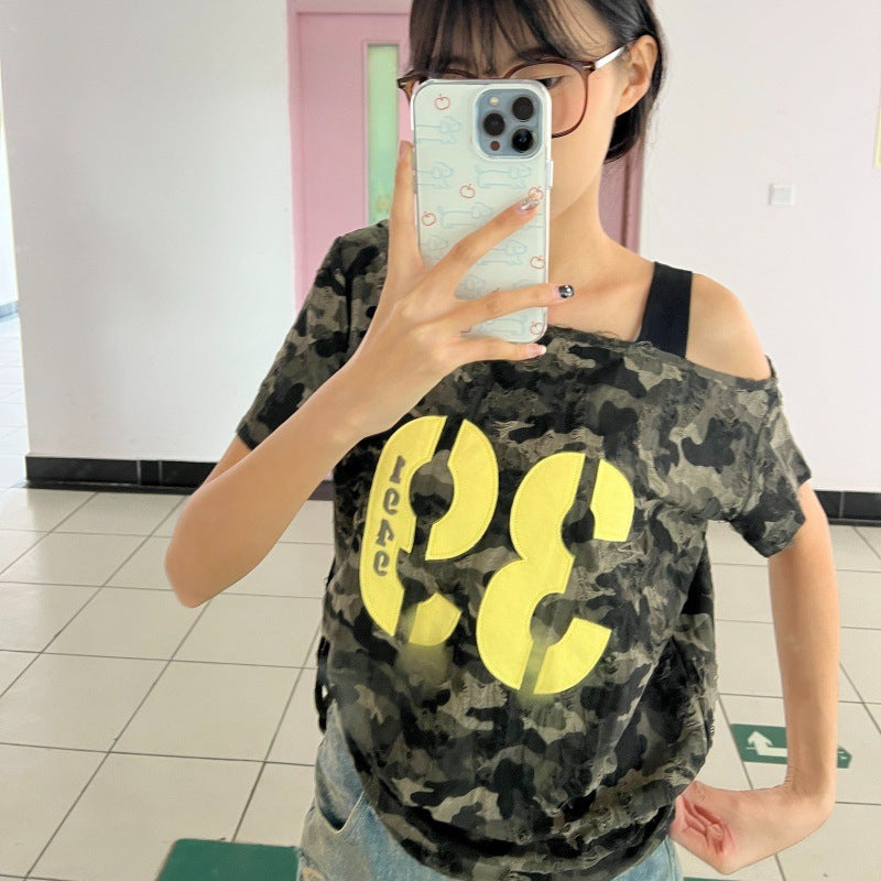 Short-Sleeved Off-Shoulder T-Shirt for Women, American Style 2026 Retro Camouflage Design, Trendy Loose Fit, Versatile and Slimming, Popular on Instagram