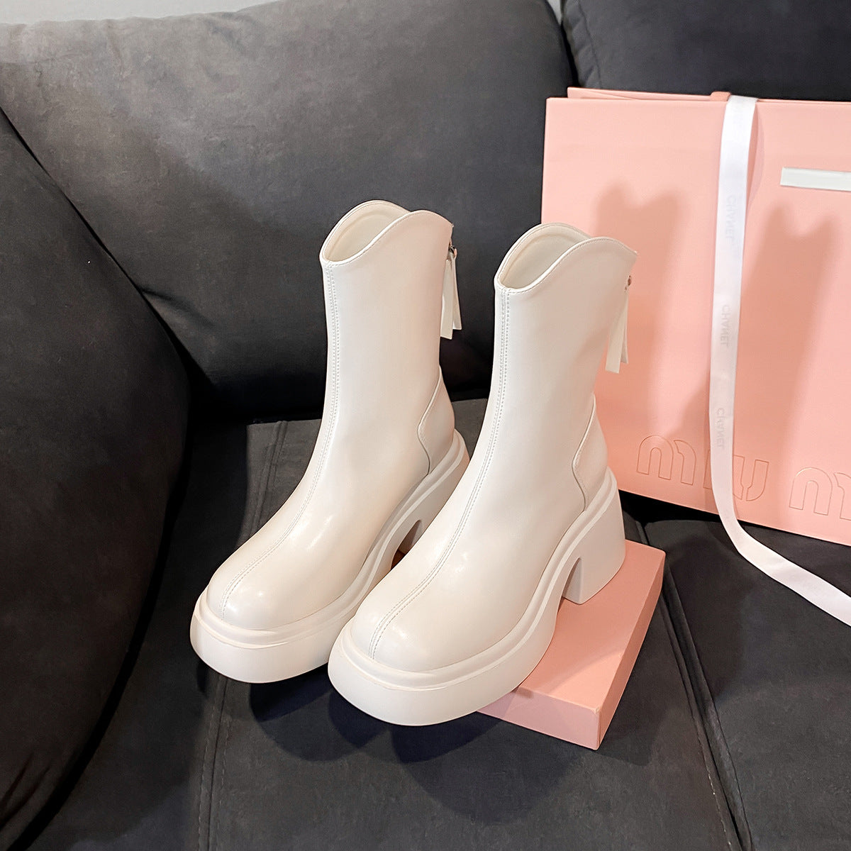 White V-Mouth High-Heeled Short Boots for Women, Autumn and Winter Thick-Soled Elastic Slim Boots, Thick Heels, Versatile Slimming Short Boots