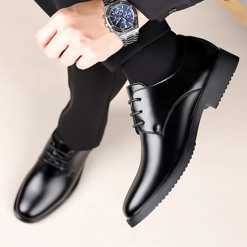 Leather Shoes Men's Business Formal Casual Shoes Breathable British Versatile Youth Soft Sole Groomsmen Wedding Suit Groom Shoes