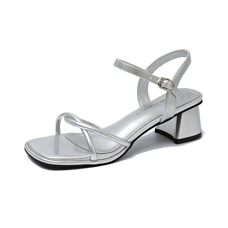 Lady Shoes Silver High Heels 2025 Summer New Style French Style Matching Skirt Not Tiring Feet Super Beautiful Medium Heel Sandals
