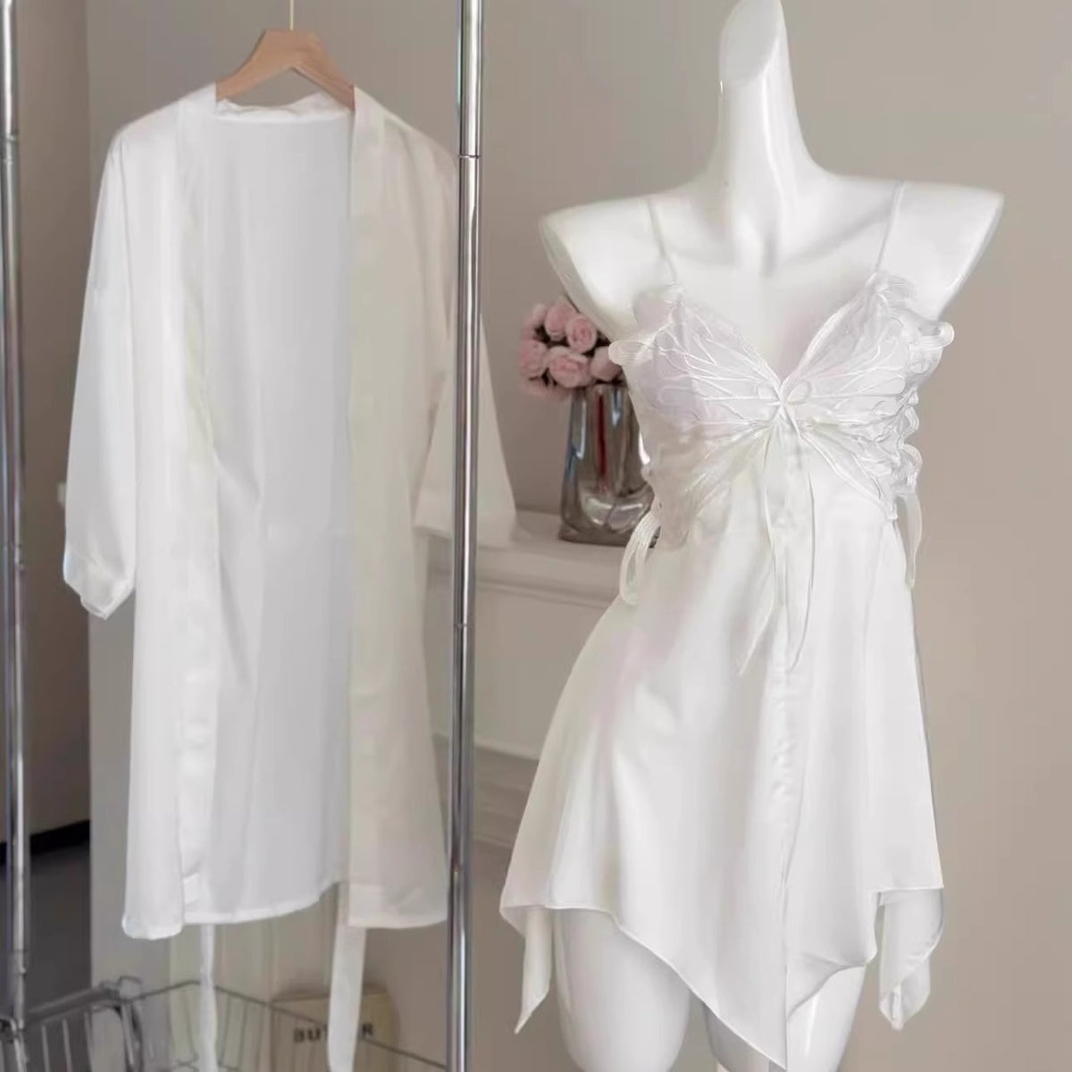 Sexy Women's Summer Camisole Sleepwear, New Ice Silk Two-Piece Set with Chest Pads, Backless, High-End Nightgown