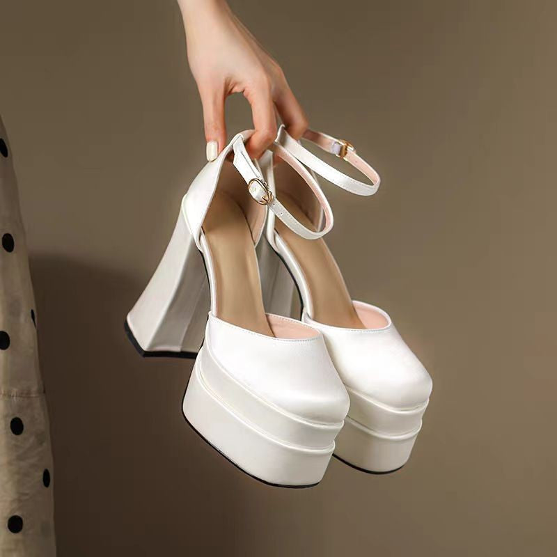 Not Tiring Feet Main Wedding Dress Wedding Shoes Artifact 2025 New Small Thick Heel Waterproof Platform High Heels Engagement Banquet Shoes